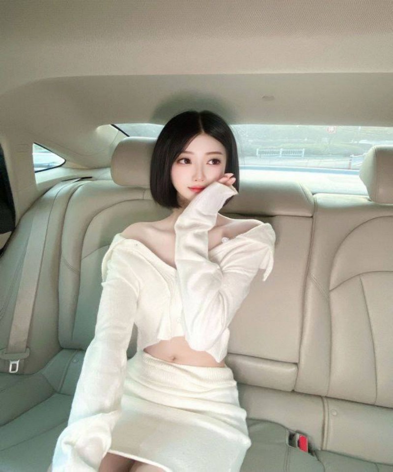 陈叔叔双飞我和我妈小说,免费观看高清视频